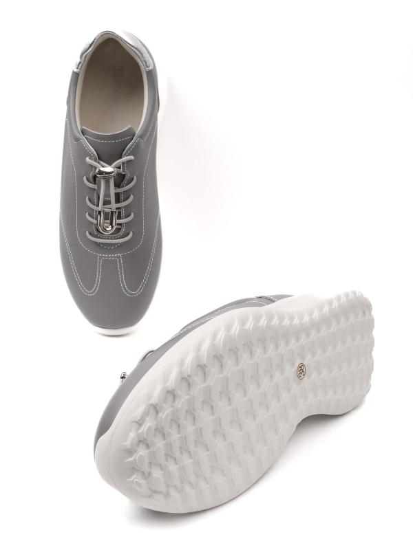 Elastik Bağcıklı ve Metal Detaylı Konfor Kadın Ayakkabısı