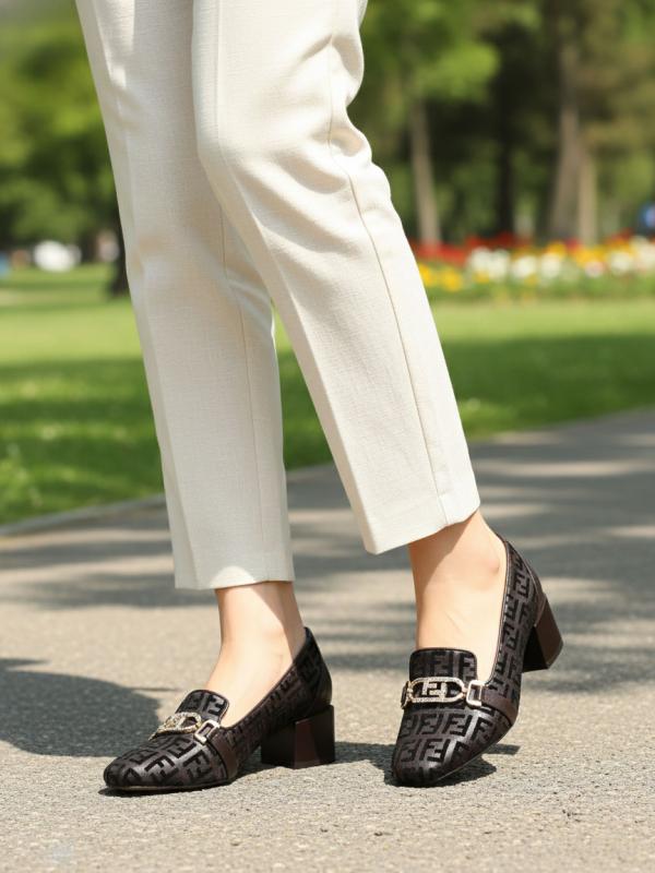 Təbii Dəri Monogram Naxışlı Blok Daban Qadın Lofer