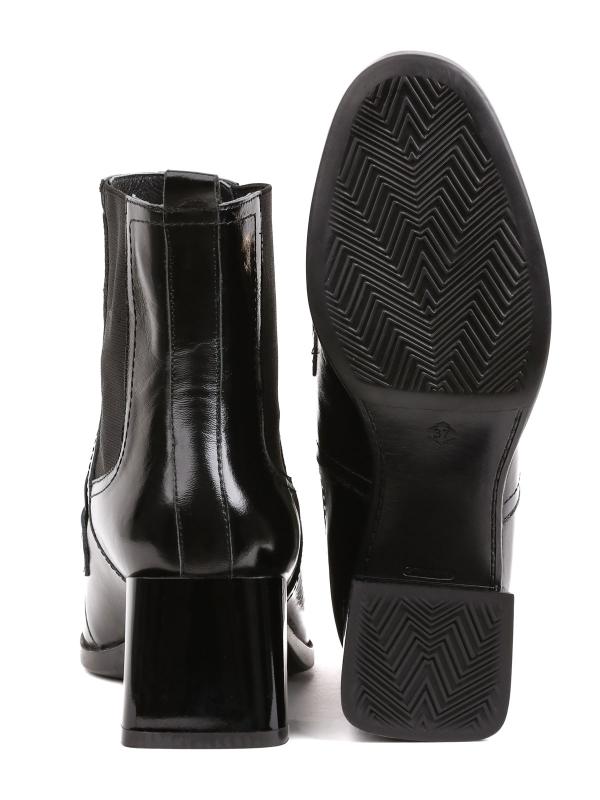 Gold Zincir Aksesuarlı Siyah Hakiki Deri - Blok Topuklu Kadın Botu