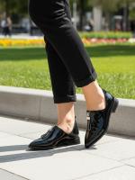 Qara Laklı Təbii Dəri – Önü Fermuarlı Sivri Burun Qadın Ayaqqabısı