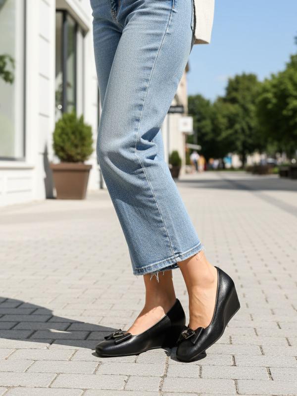 Ürək Daşlı Bantlı Həqiqi Dəri Qadın Ayaqqabısı