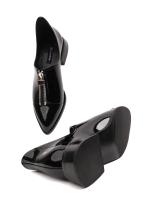 Qara Laklı Təbii Dəri – Önü Fermuarlı Sivri Burun Qadın Ayaqqabısı